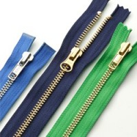 Metal Zipper 210